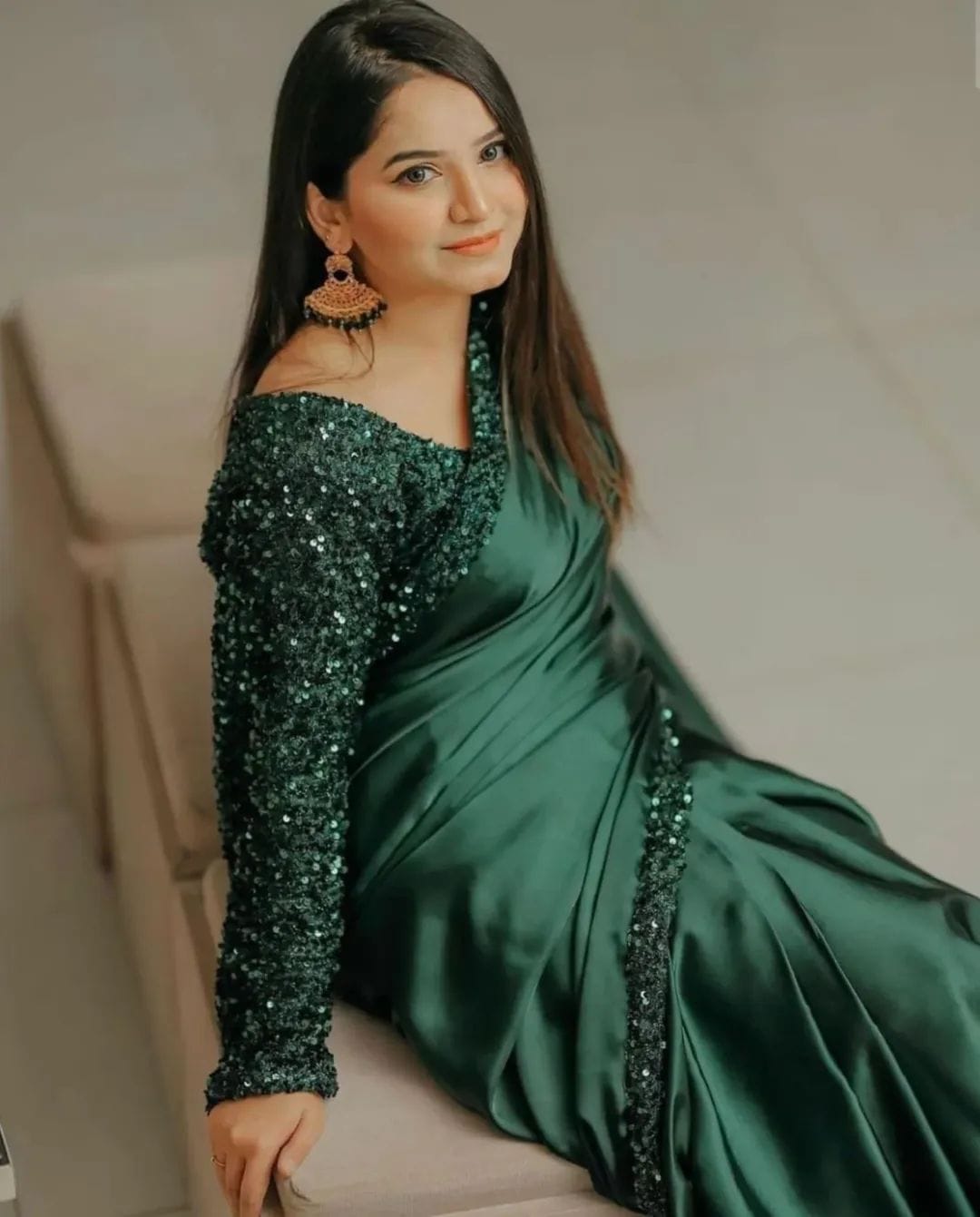 Shamoze Silk Party Saree – 4-Side Sequence Border & Sequence Work Blouse